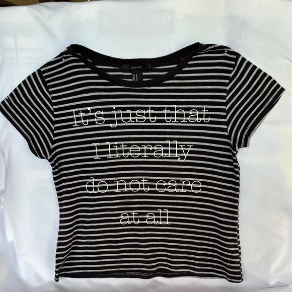 Forever 21 Tops - GENTLY WORN UNIQUE FOREVER 21 UNISEX BLACK & GREY STRIPPED TOP
